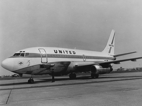 United Air Lines Boeing 737 28458969605929