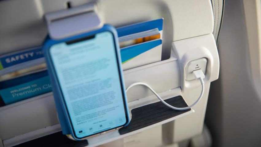 can you charge your phone on a plane