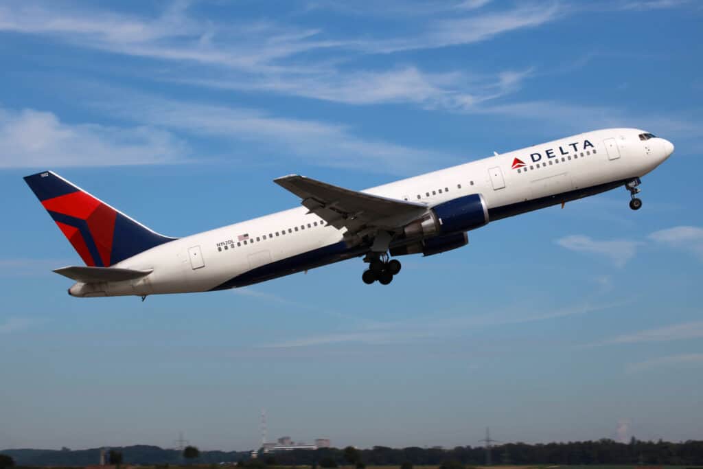 working at delta air lines 1024x683 1